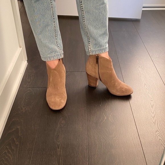 Club Monaco Brooklyn booties - Picture 1 of 4